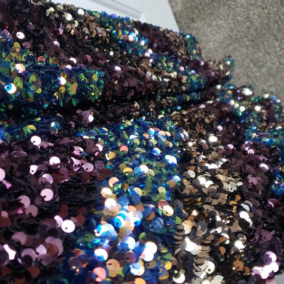 Betsy & Adam sequin gown, Size 6. Worn once - Picture 10 of 12